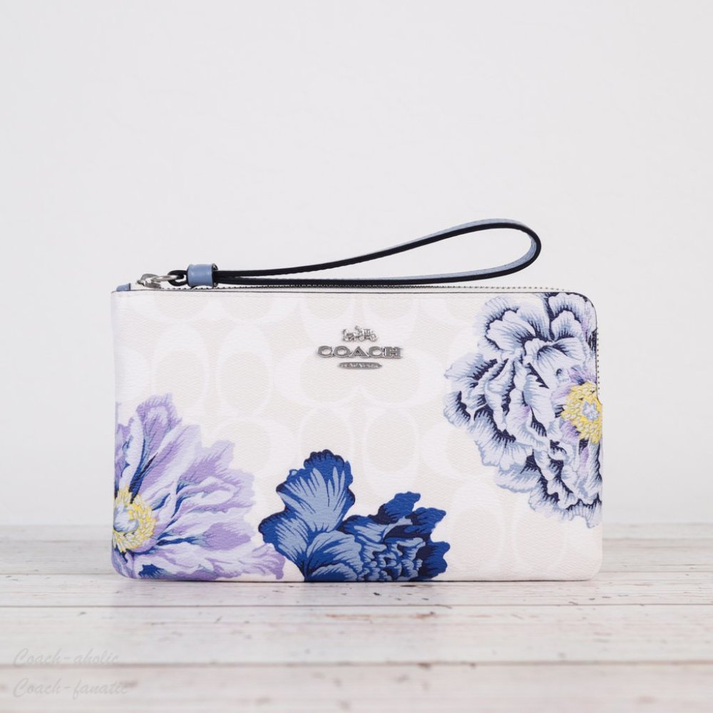 NWT Coach Kaffe Fassett Print Corner Zip Wristlet